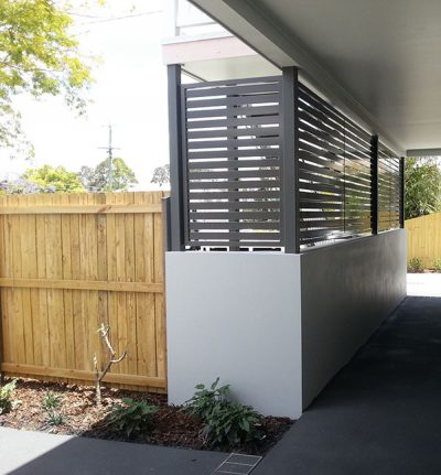 Horizontal Slat Screen on Wall - Habitat Screens